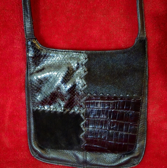 Fossil Vintage Black Leather & Multi-Textured Crossbody Bag - Picture 2 of 9